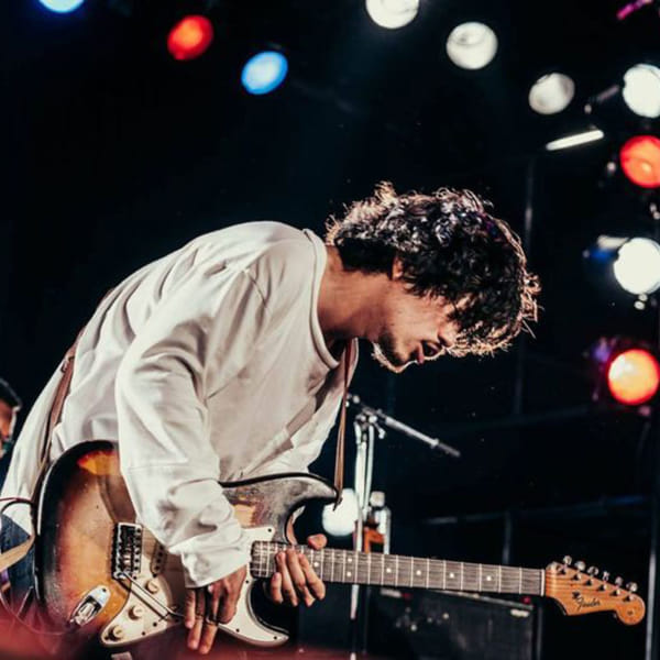 interfm『Next Guitar Hero is… produced by Rittor Music』8月度ゲストにSuspended 4th 鷲山和希が決定!